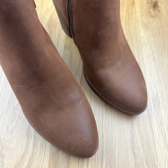 MIA Brown Block Heel Ankle Booties Size 9.5 Wide Round Toe Zipper Faux Leather - Picture 3 of 7